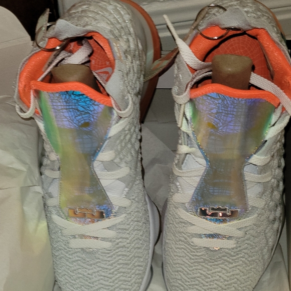 New Nike LeBron XVII 17 LIMITED "Future Air"Men's Size 7.5 & Womens Size 9 - Picture 8 of 11